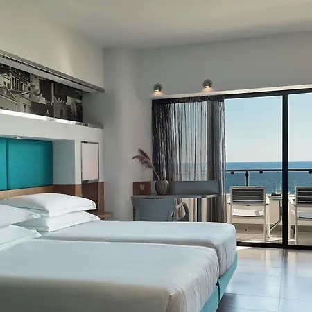 Esperos Palace & Hotell