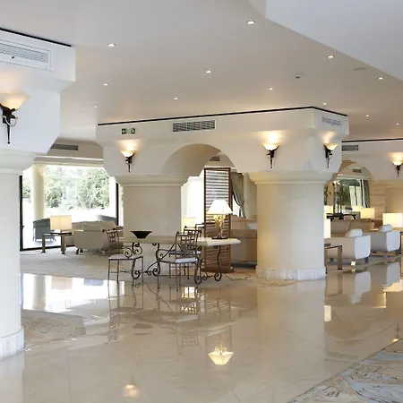 Esperos Palace & فندق
