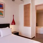 Esperos Palace & Hotel 4*