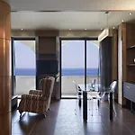 Esperos Palace & 4*