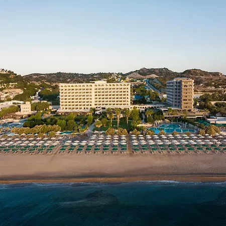 فندق Esperos Palace &