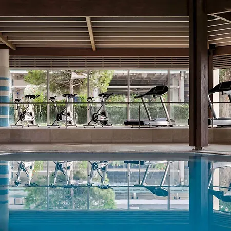 فندق Esperos Palace &