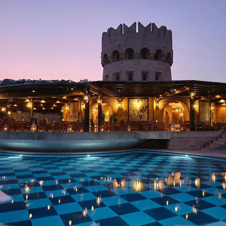 فندق Esperos Palace &