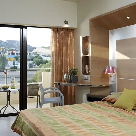 Esperos Palace & 4*