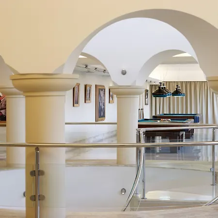 Esperos Palace & Szálloda 4*