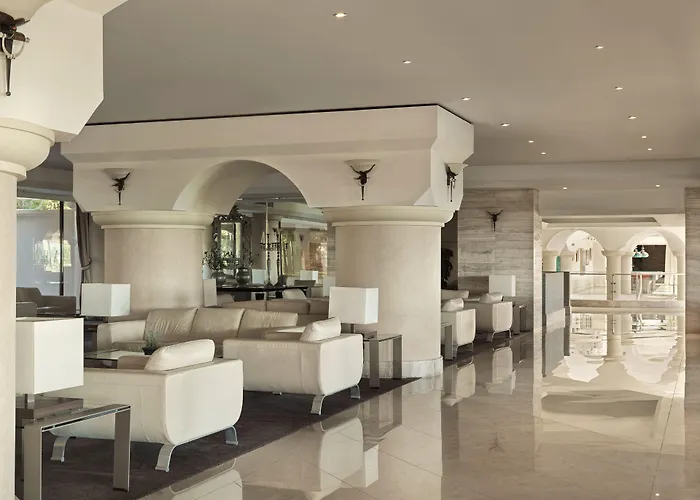 Szálloda Esperos Palace & 4*