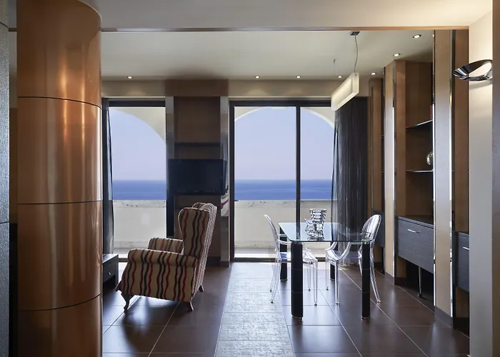 Esperos Palace & 4*